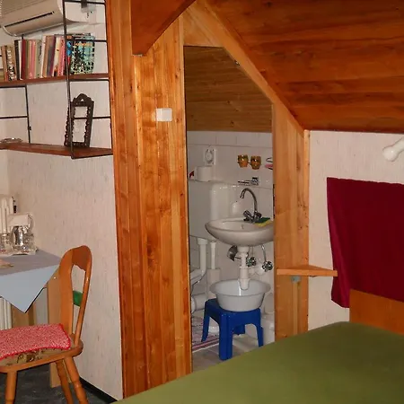 Pal Haz Homestay *
